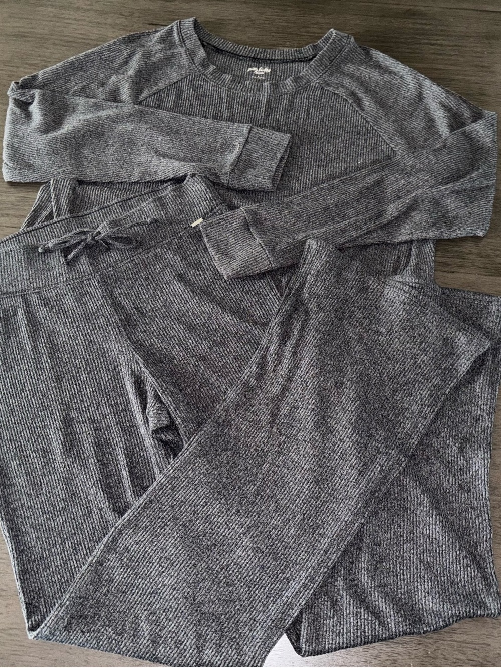 Hollister Women's Heather Charcoal Ribbed Lounge Pajama Set